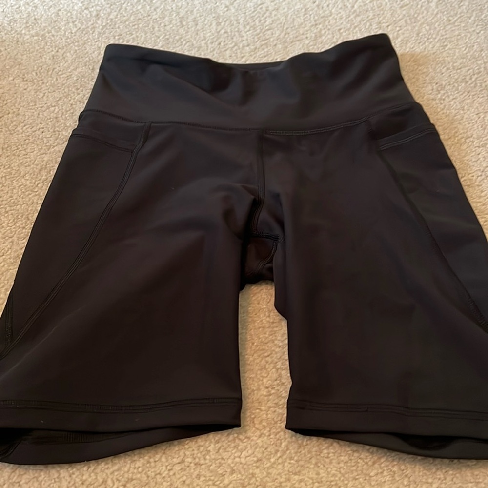 Old navy active medium bike shorts